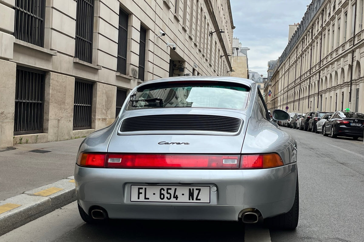 Porsche 993 Carrera 2 Tiptronic 1996 — Polar Silver