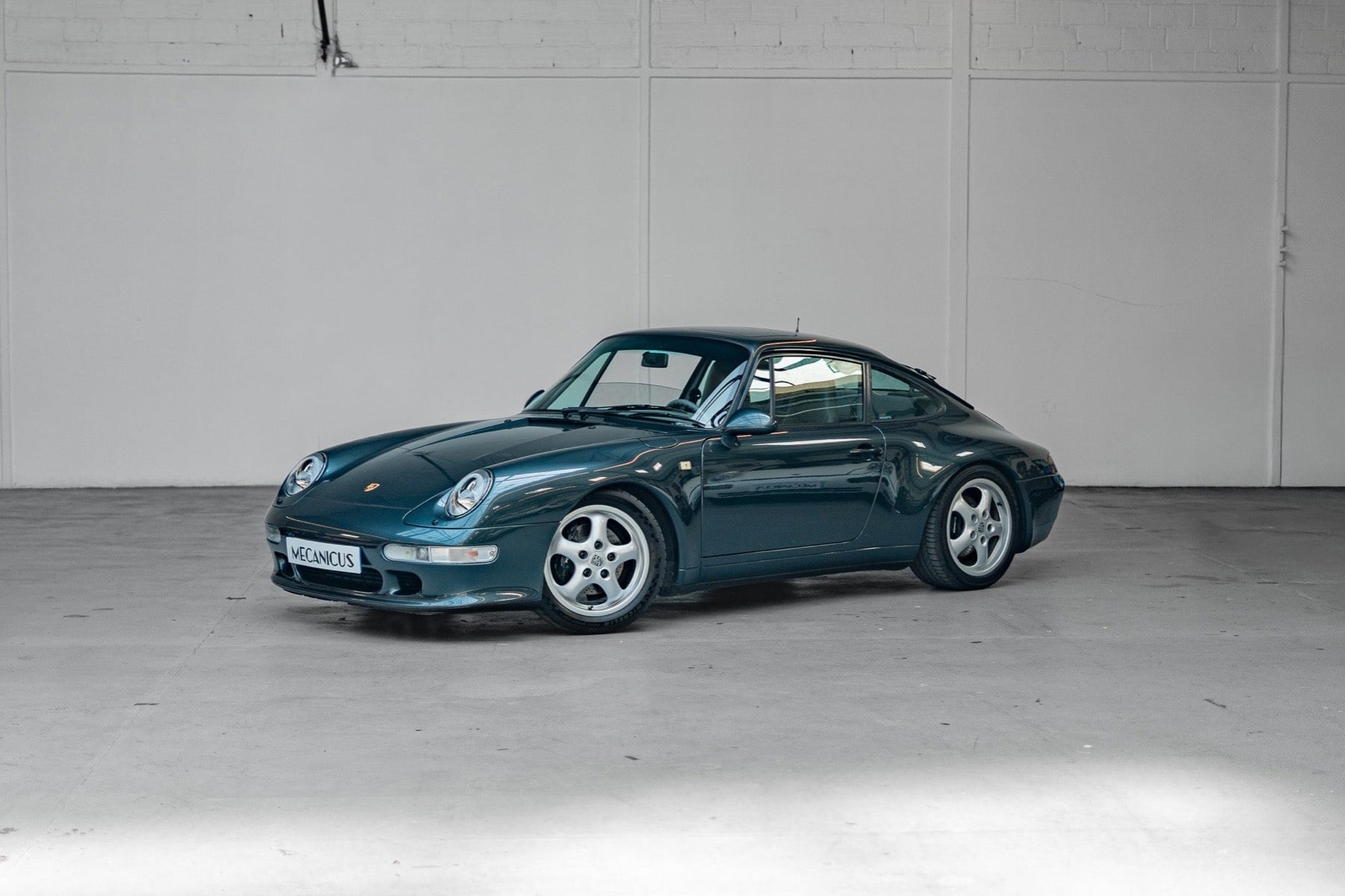 Porsche 993 Carrera 2 Aventurine Green 1993