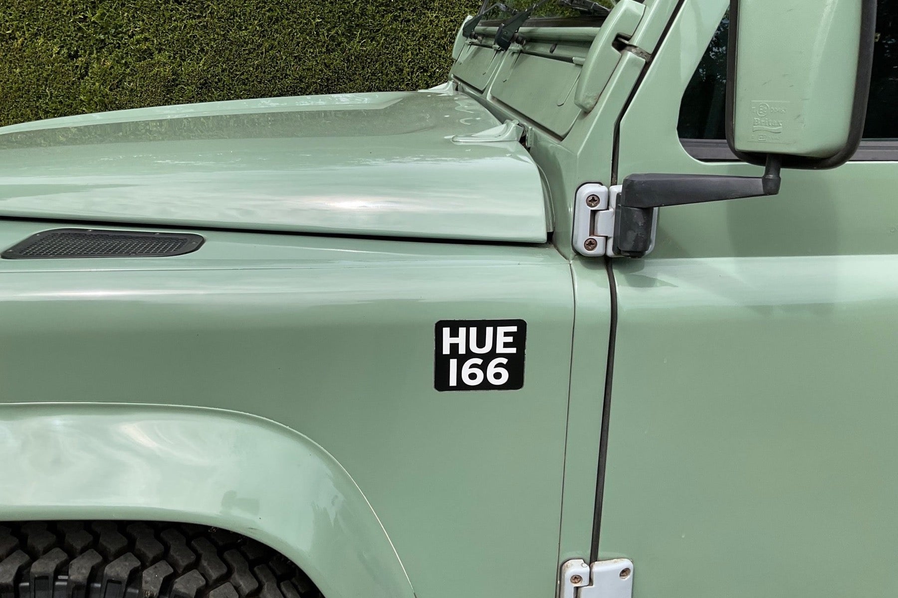 Land Rover Defender 90 300 Tdi Heritage Tribute 1995 en verde - foto 2