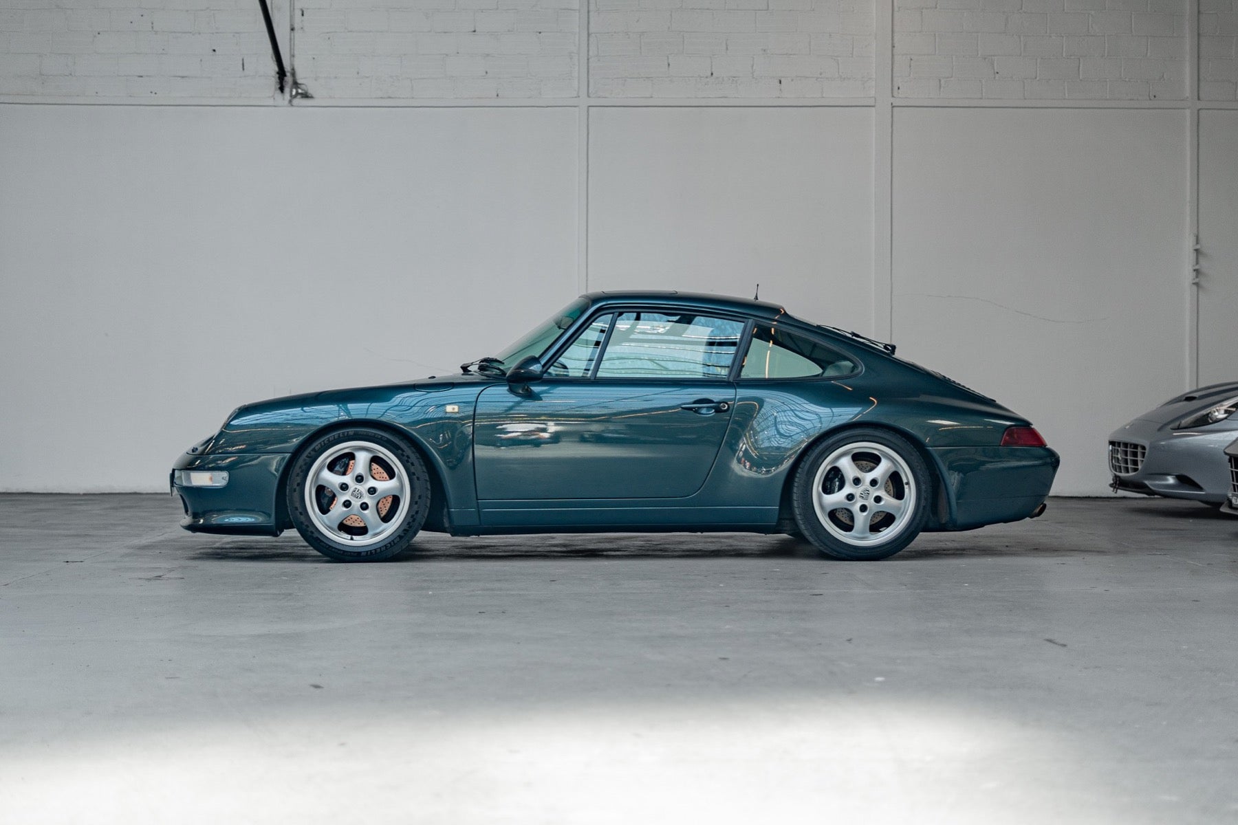 Porsche 993 Carrera 2 Aventurine Green 1993