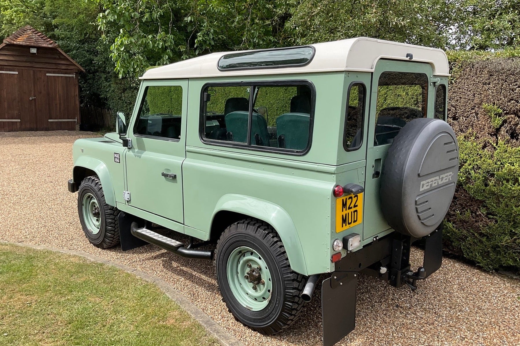 Land Rover Defender 90 300 Tdi Heritage Tribute 1995 en verde - foto 6