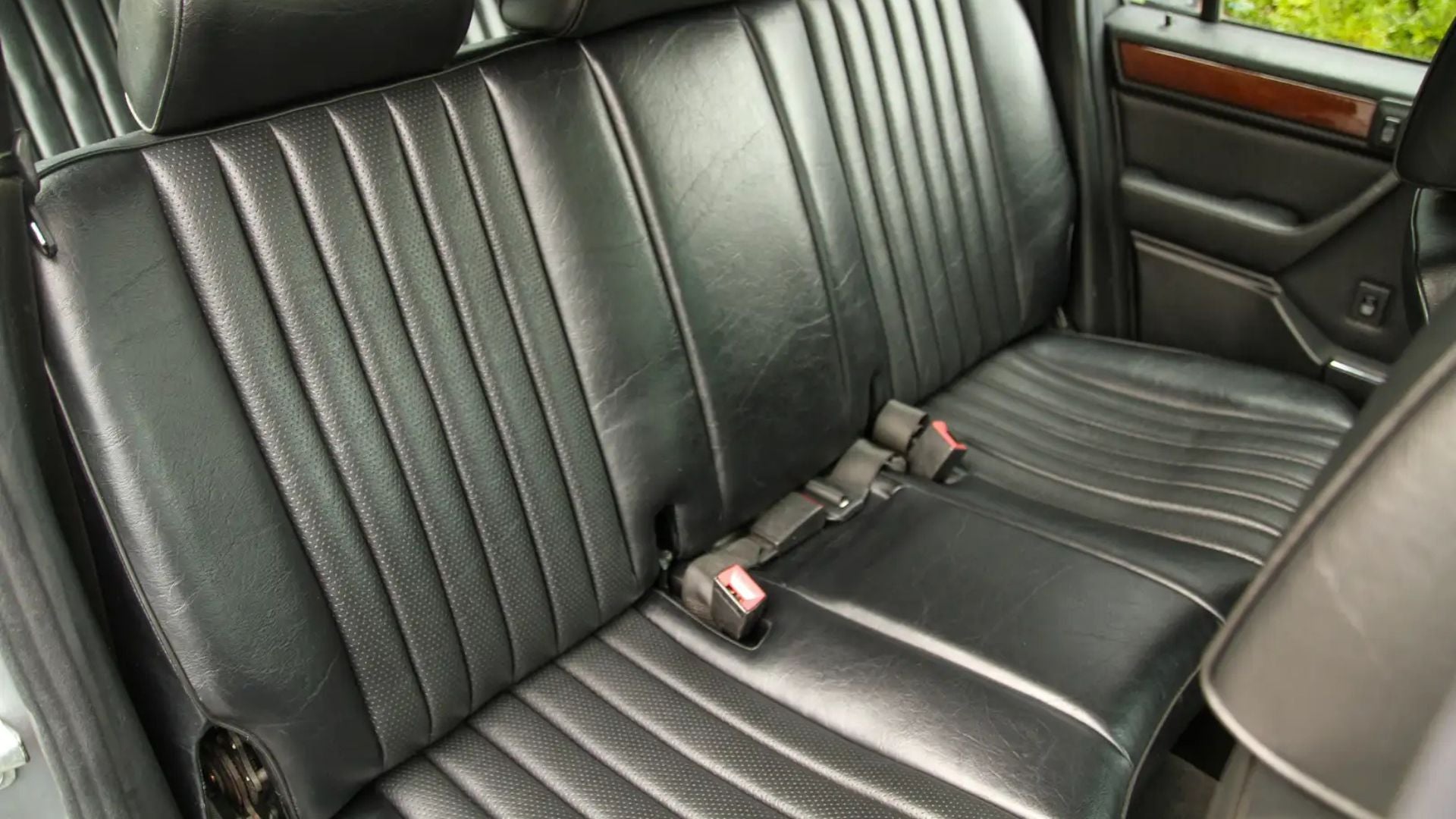 Mercedes 260E Pullman Limousine