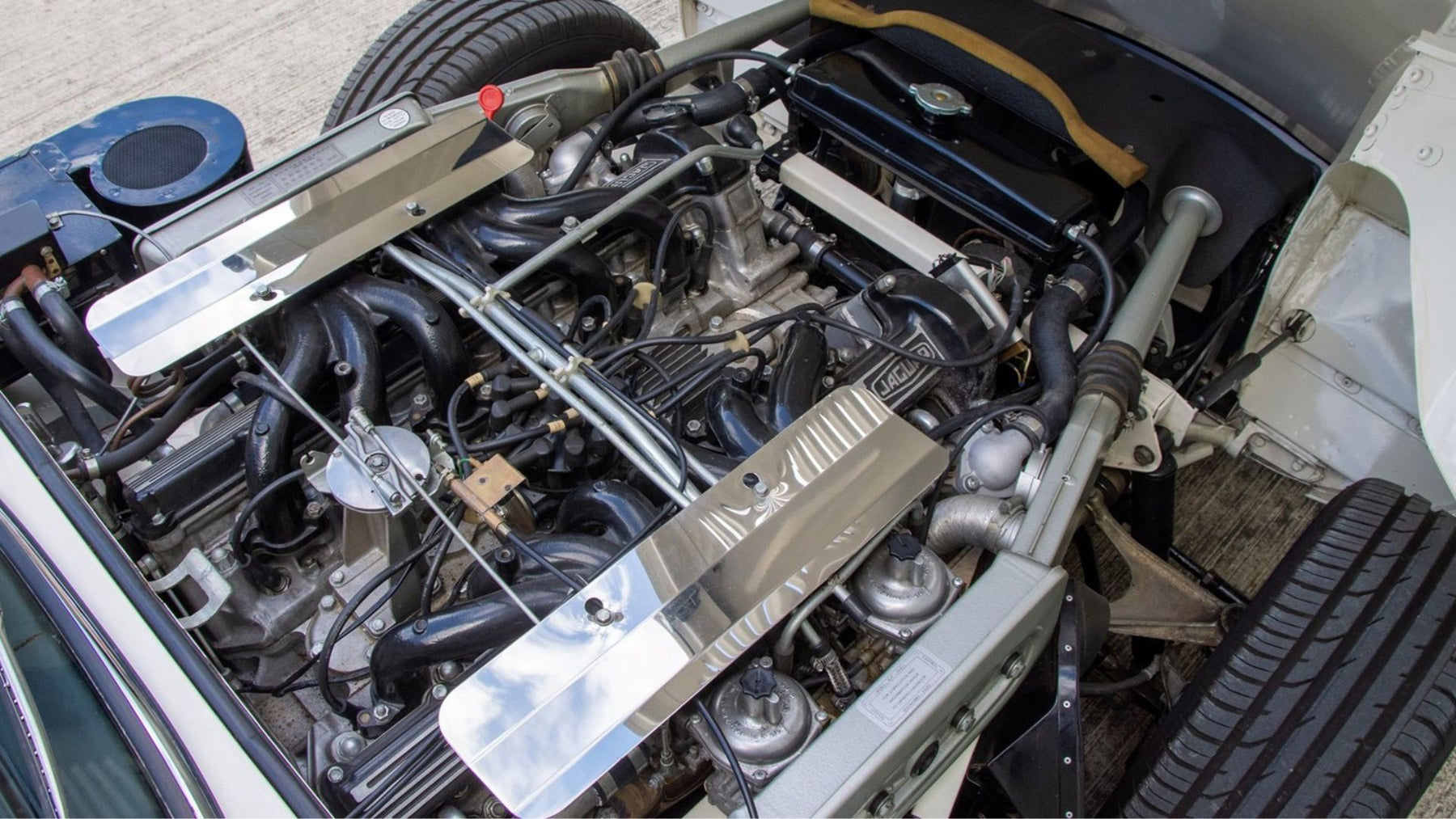 Jaguar E-Type V12 1971 — foto 10