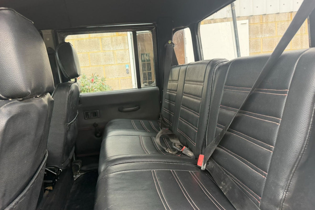 Land Rover Defender 110 V8 Doble Cabina 1993 — foto 8