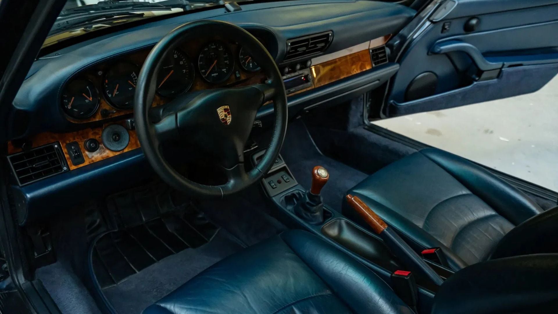 Porsche 911 (993) Carrera 2