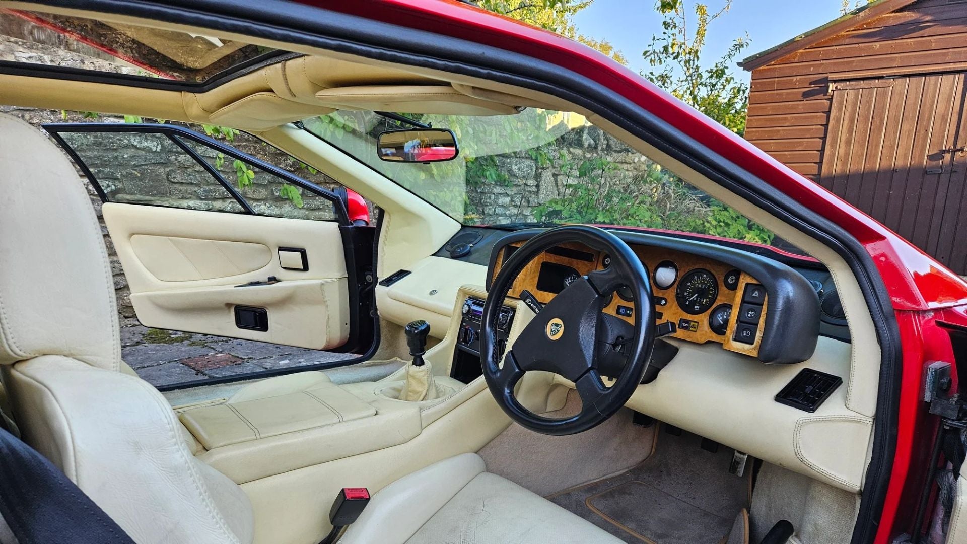 Lotus Esprit SE High Wing Turbo 1993