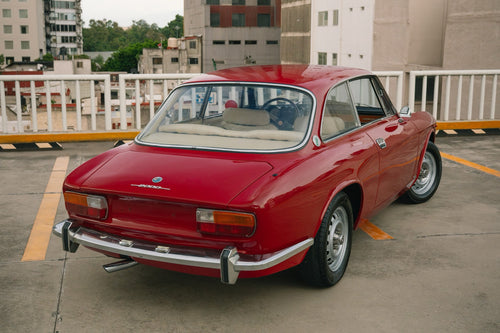 Alfa Romeo Giulia GT Veloce 2000 1972 — foto 7