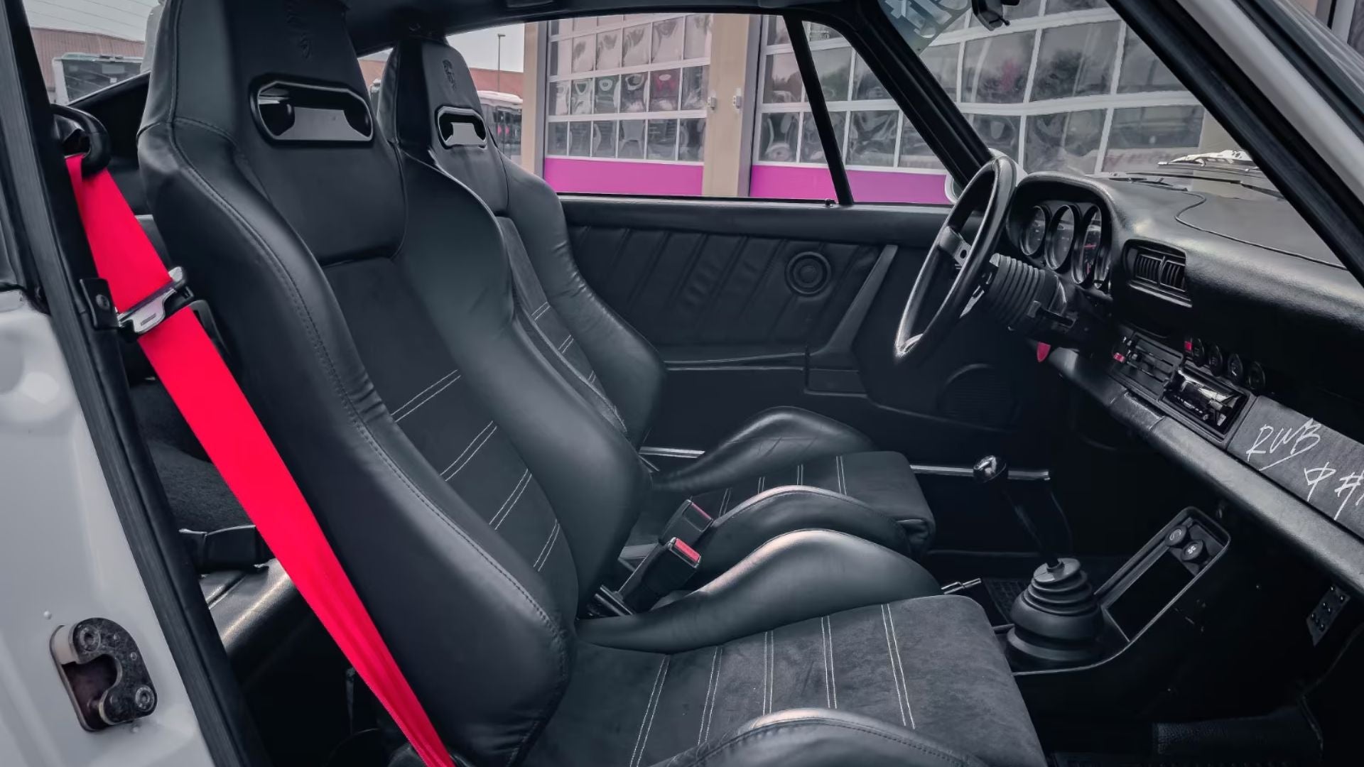 Porsche 930 Turbo 3.3 RWB 1982