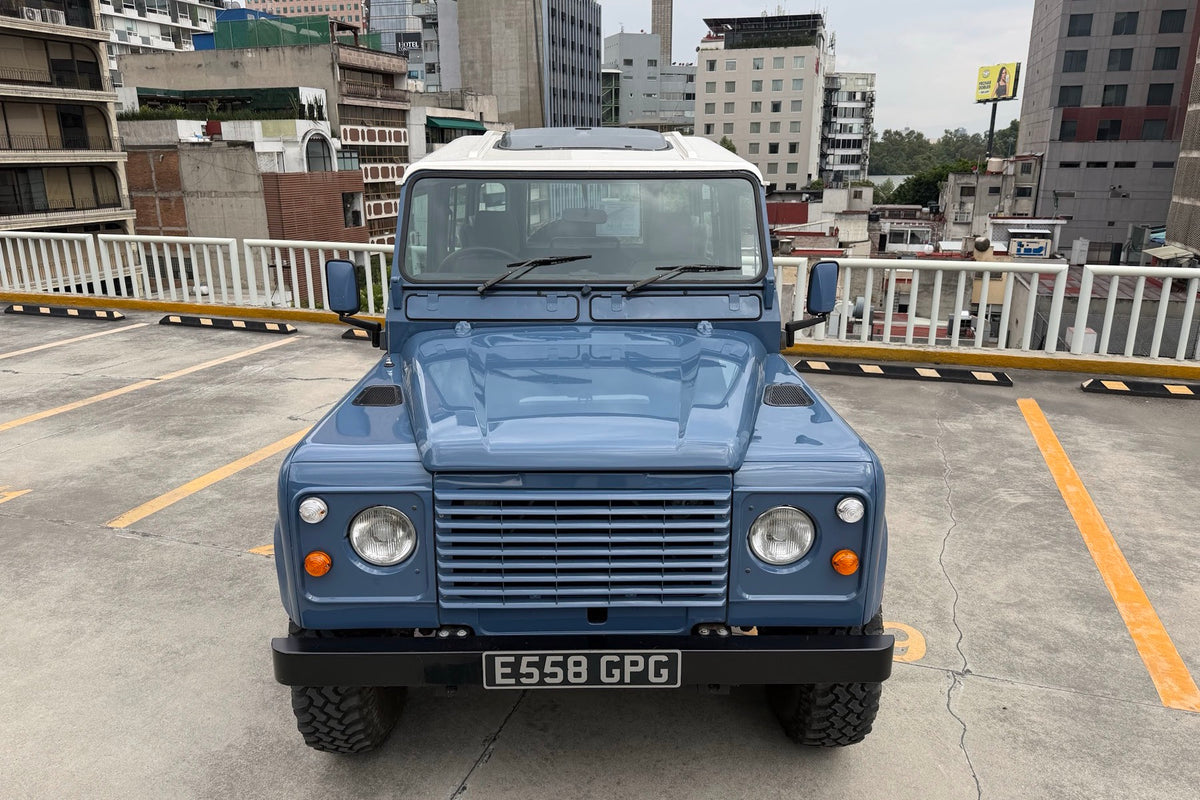 Land Rover Defender 90 V8 1988 — Azul
