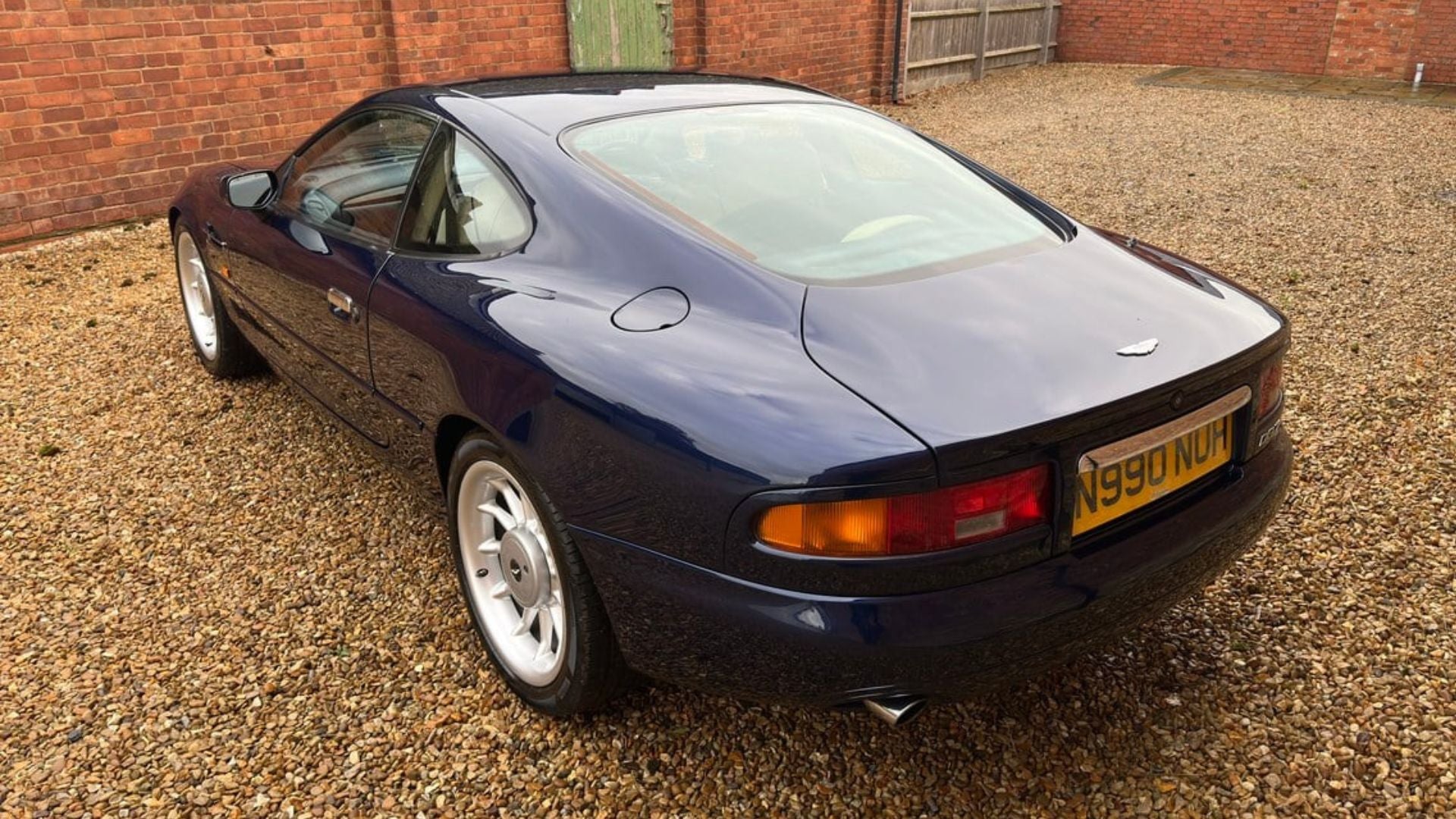 Aston Martin DB7 1995