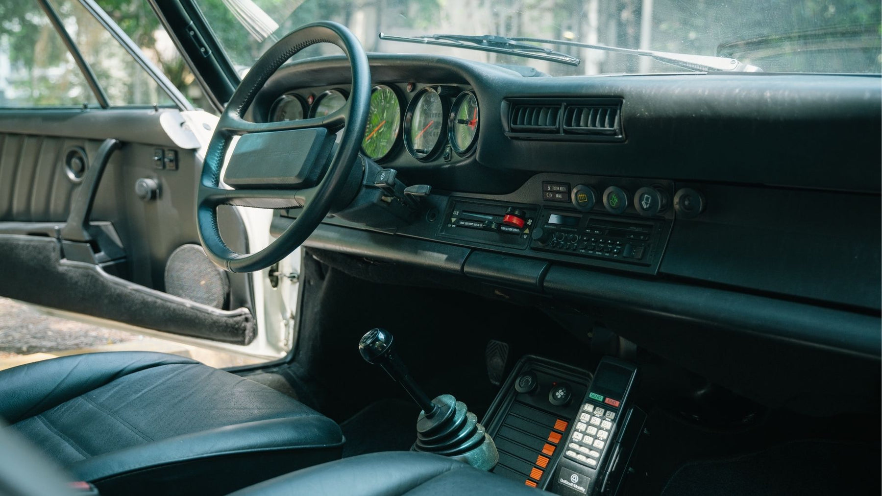 Porsche 911 Slant Nose 1982 (Turbo look 930) — foto 10