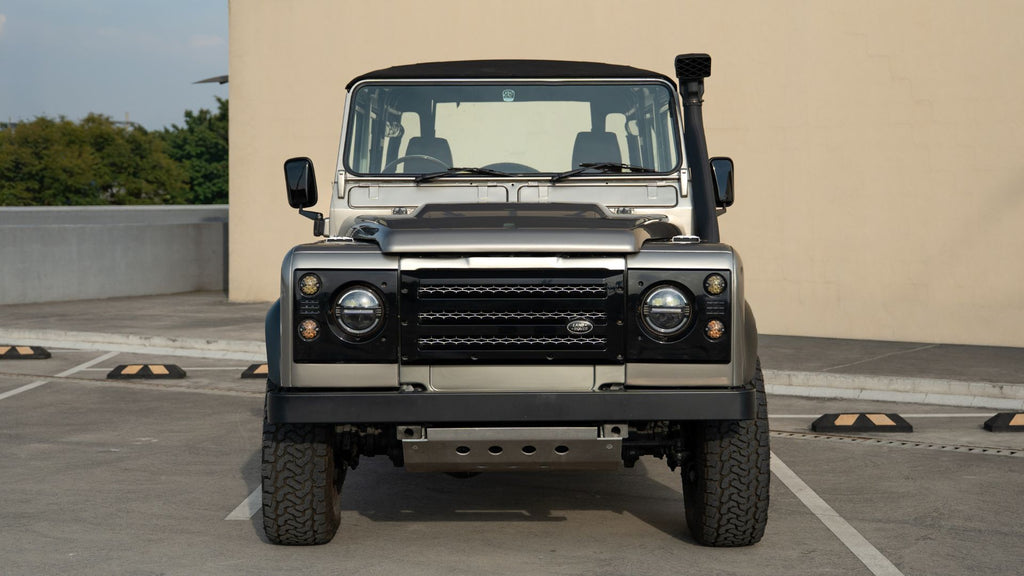 Land Rover Defender 110 Soft Top 1992