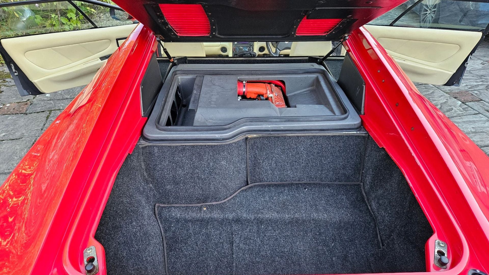 Lotus Esprit SE High Wing Turbo 1993