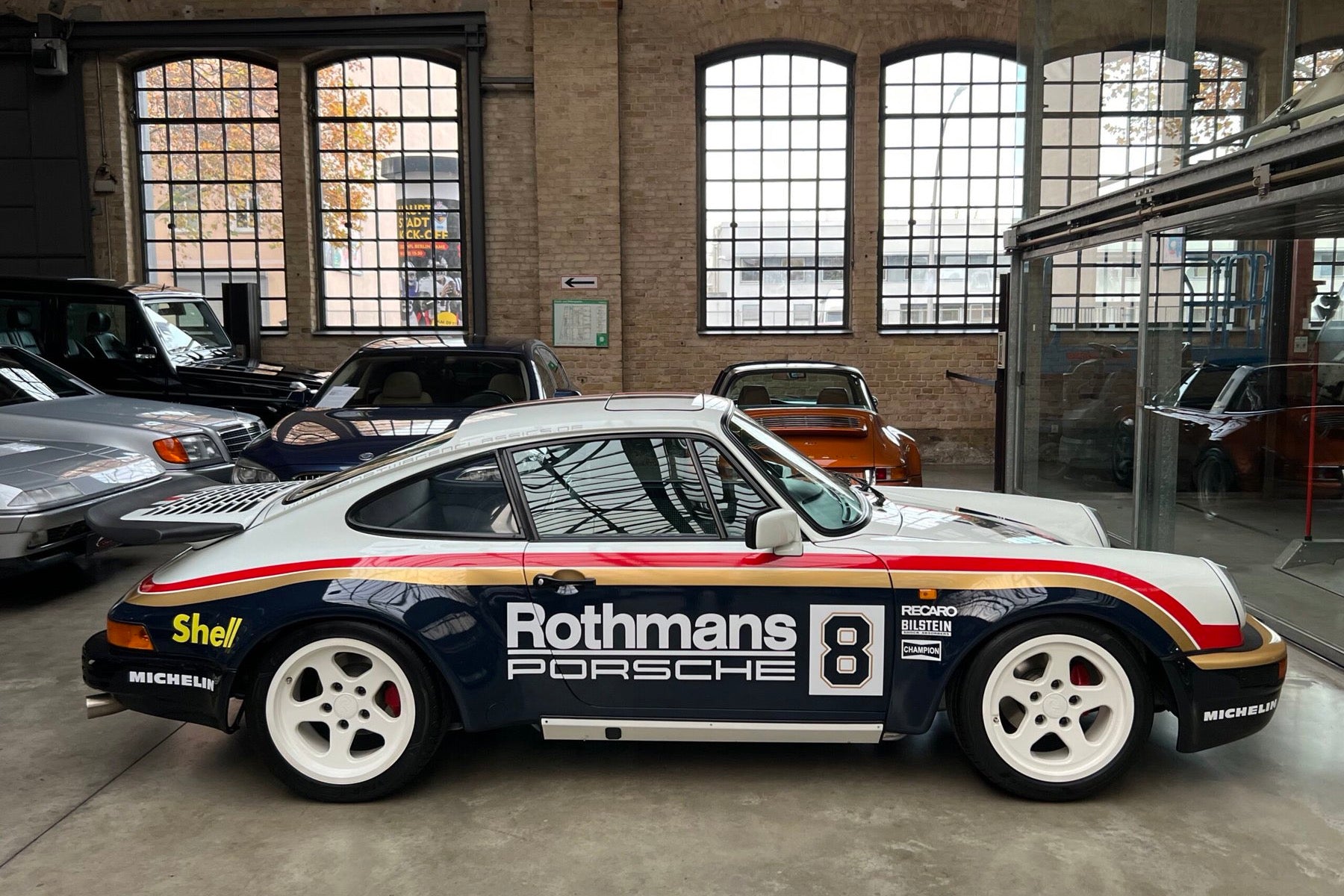 Porsche 911 Carrera 3.2 RUF Turbo-Look 1986 (librea Rothmans) - foto 15