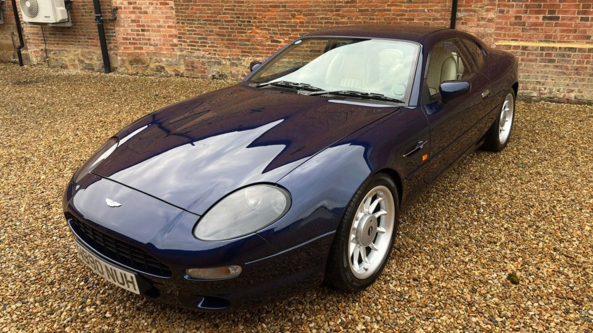 Aston Martin DB7 1995