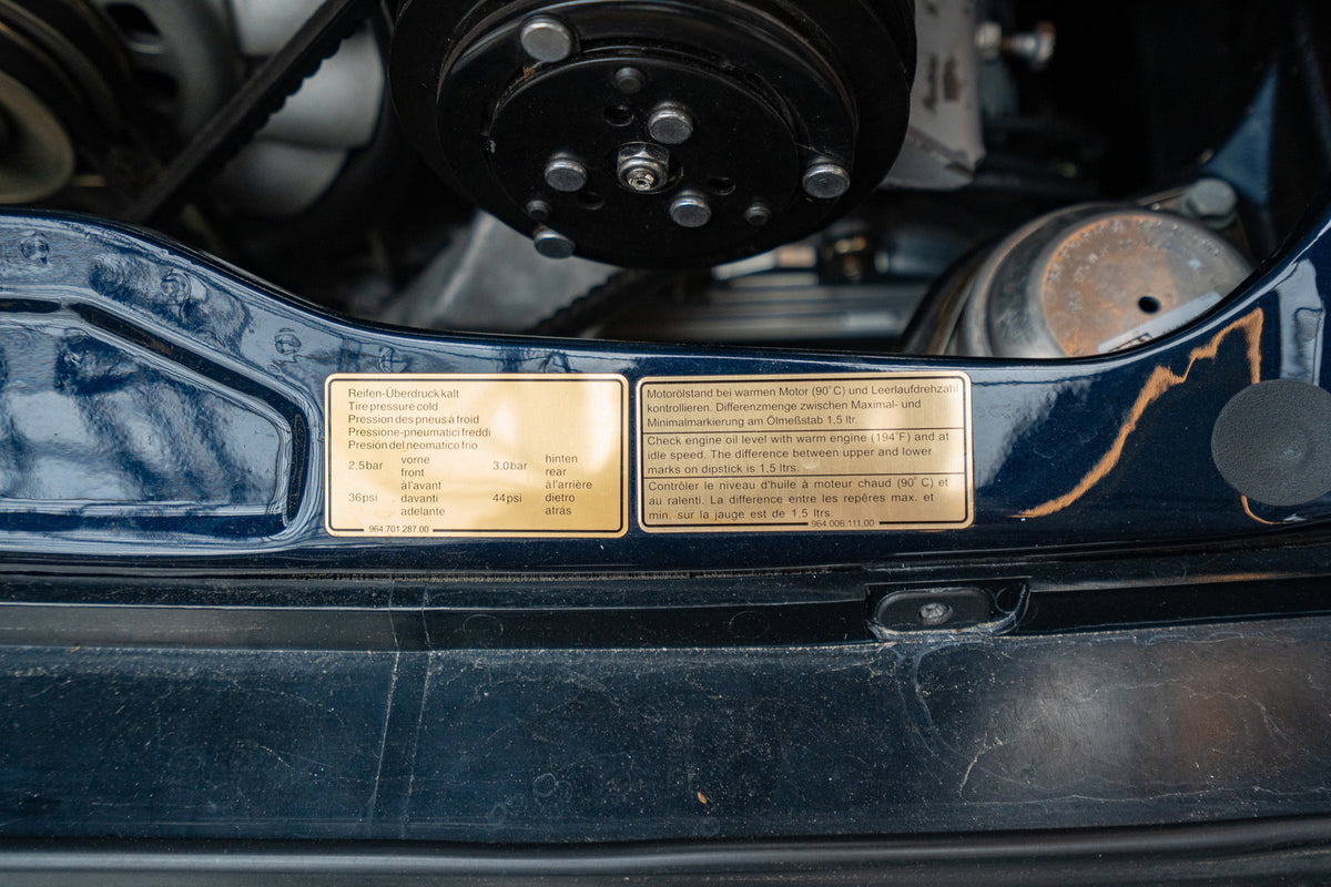 Porsche 964 Carrera 2 1991 — Midnight Blue