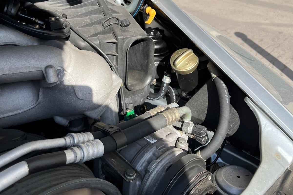Porsche 993 Carrera 2 Tiptronic 1996 Polar Silver — foto 23