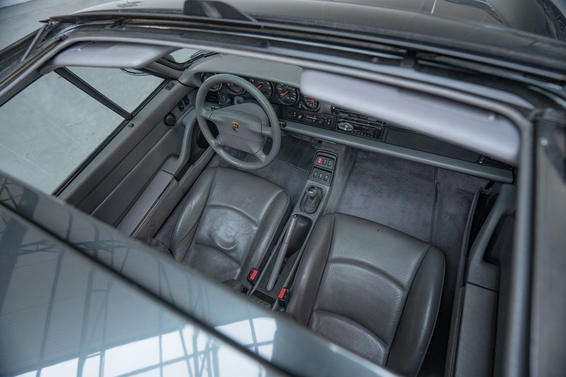 Porsche 993 Carrera 2 Aventurine Green 1993