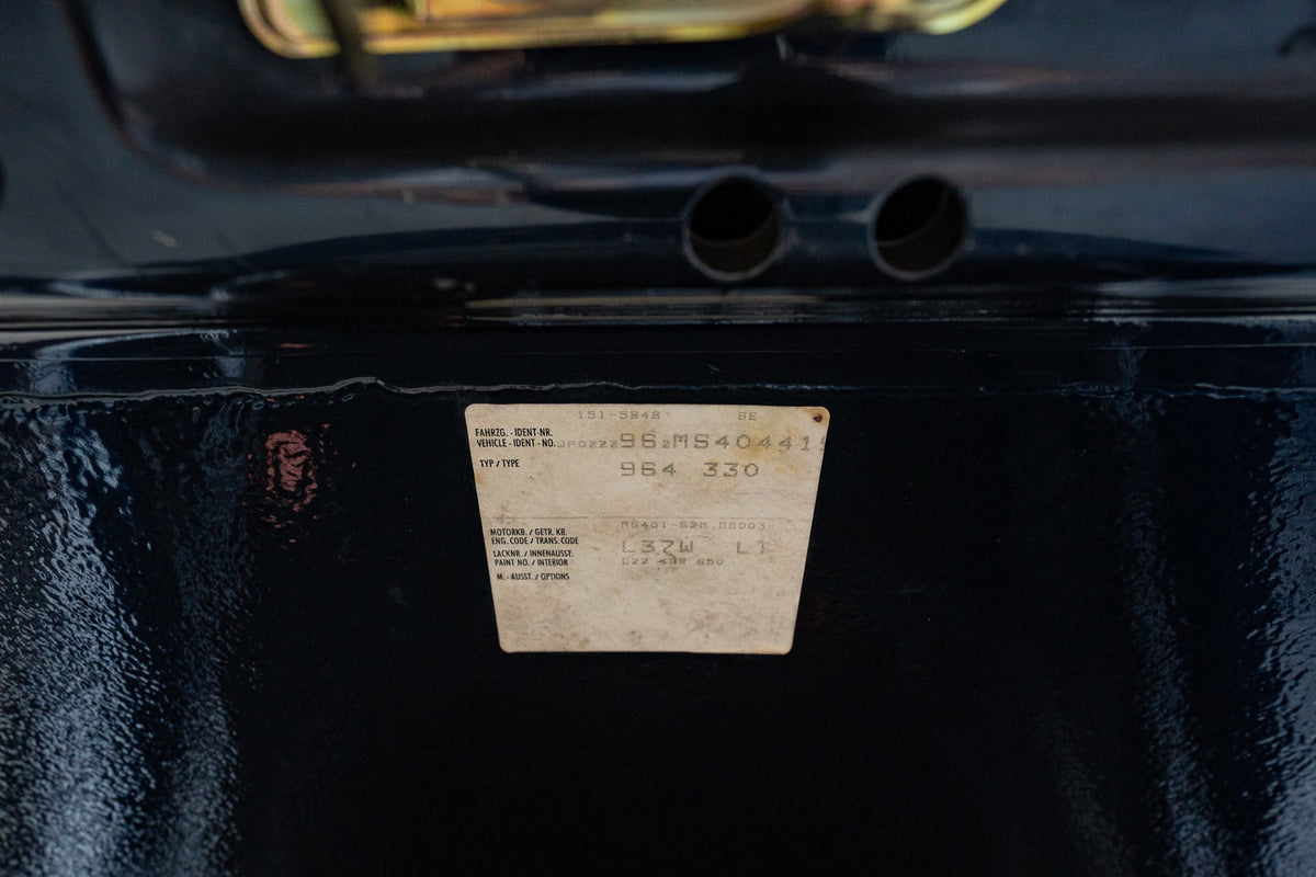 Porsche 964 Carrera 2 1991 — Midnight Blue