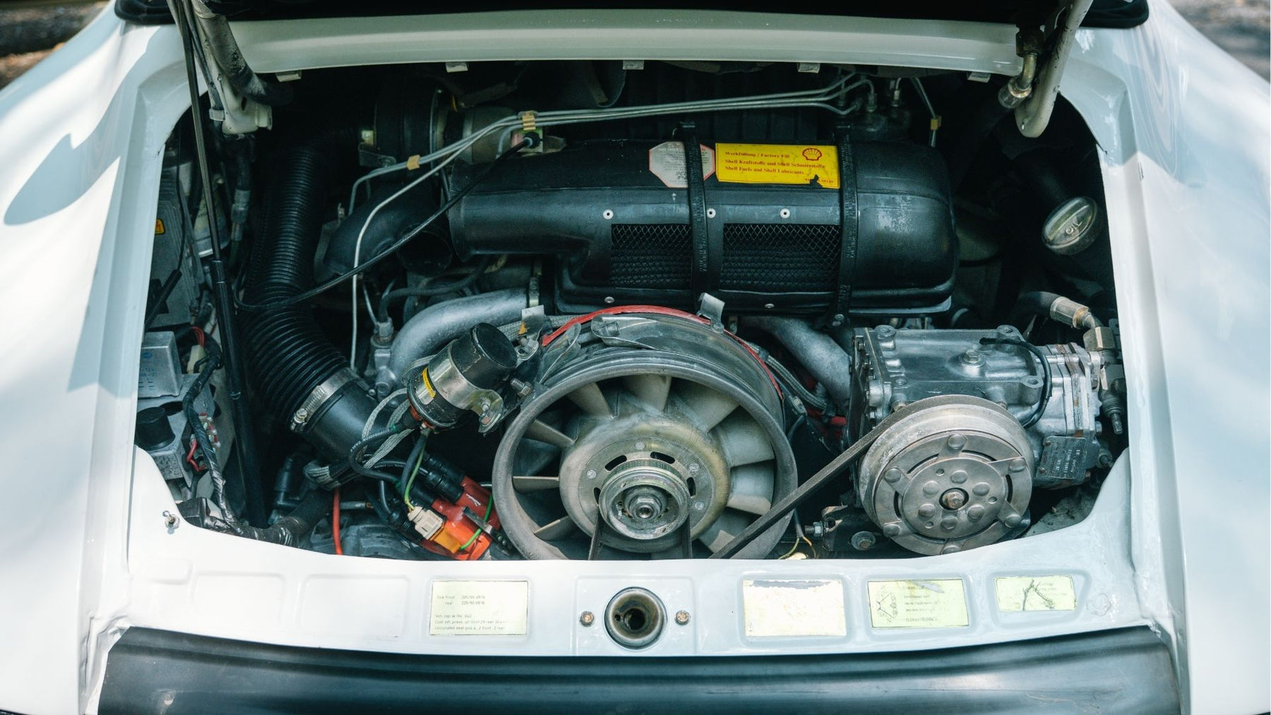Porsche 911 Slant Nose 1982 (Turbo look 930) — foto 13