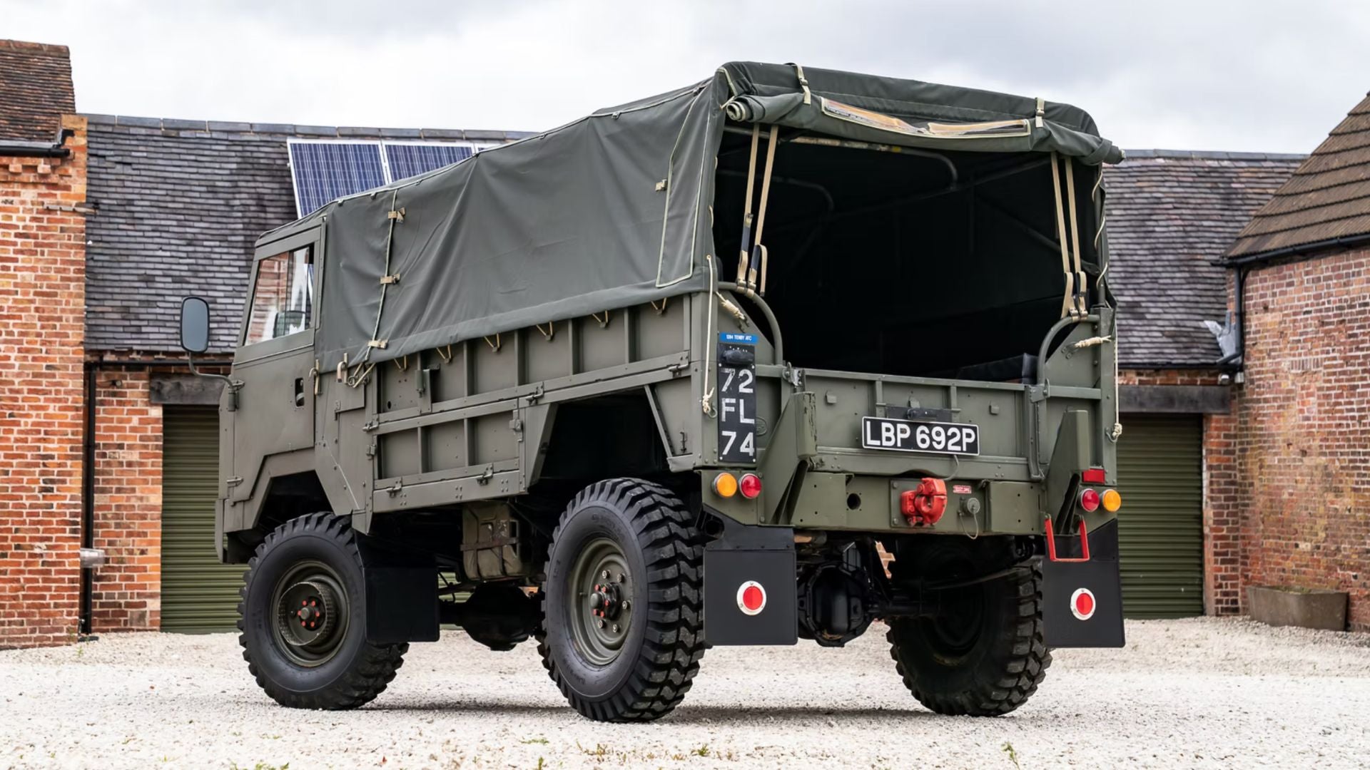 Land Rover 101 Forward Control GS