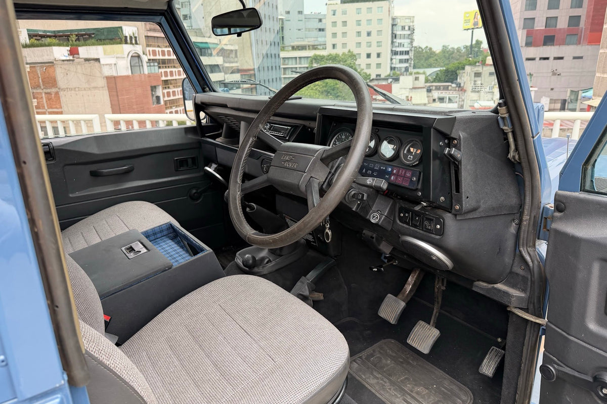 Land Rover Defender 90 V8 1988 Azul — foto 20
