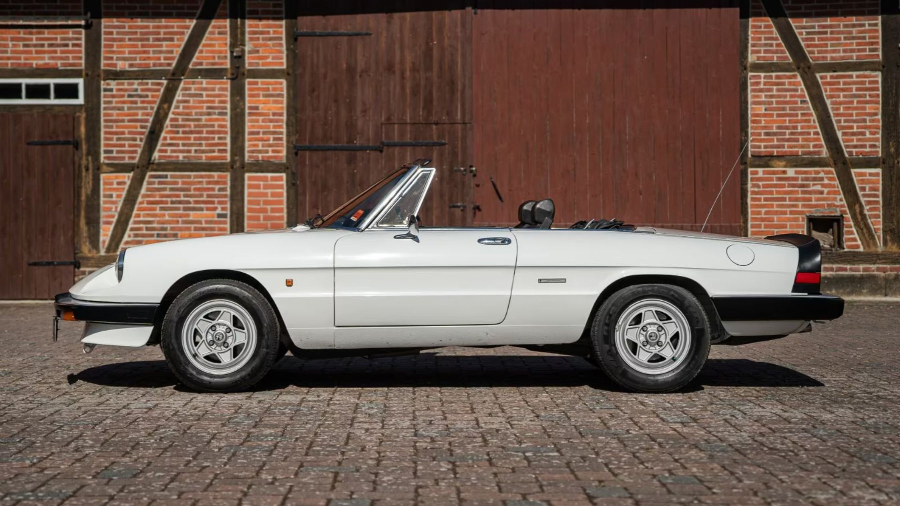 Alfa Romeo Spider 1987 — foto 7