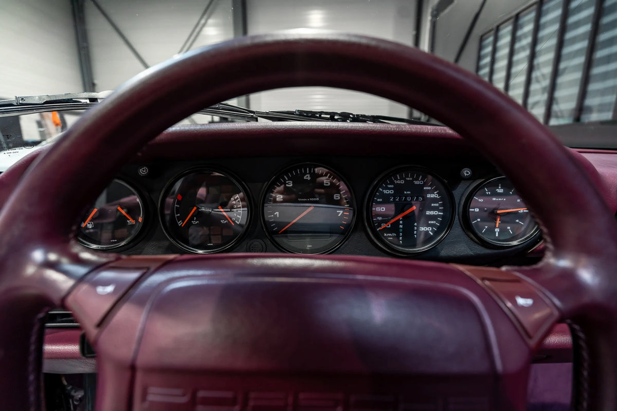 Porsche 964 Carrera 2 Cabriolet 1992 Amethyst — foto 22