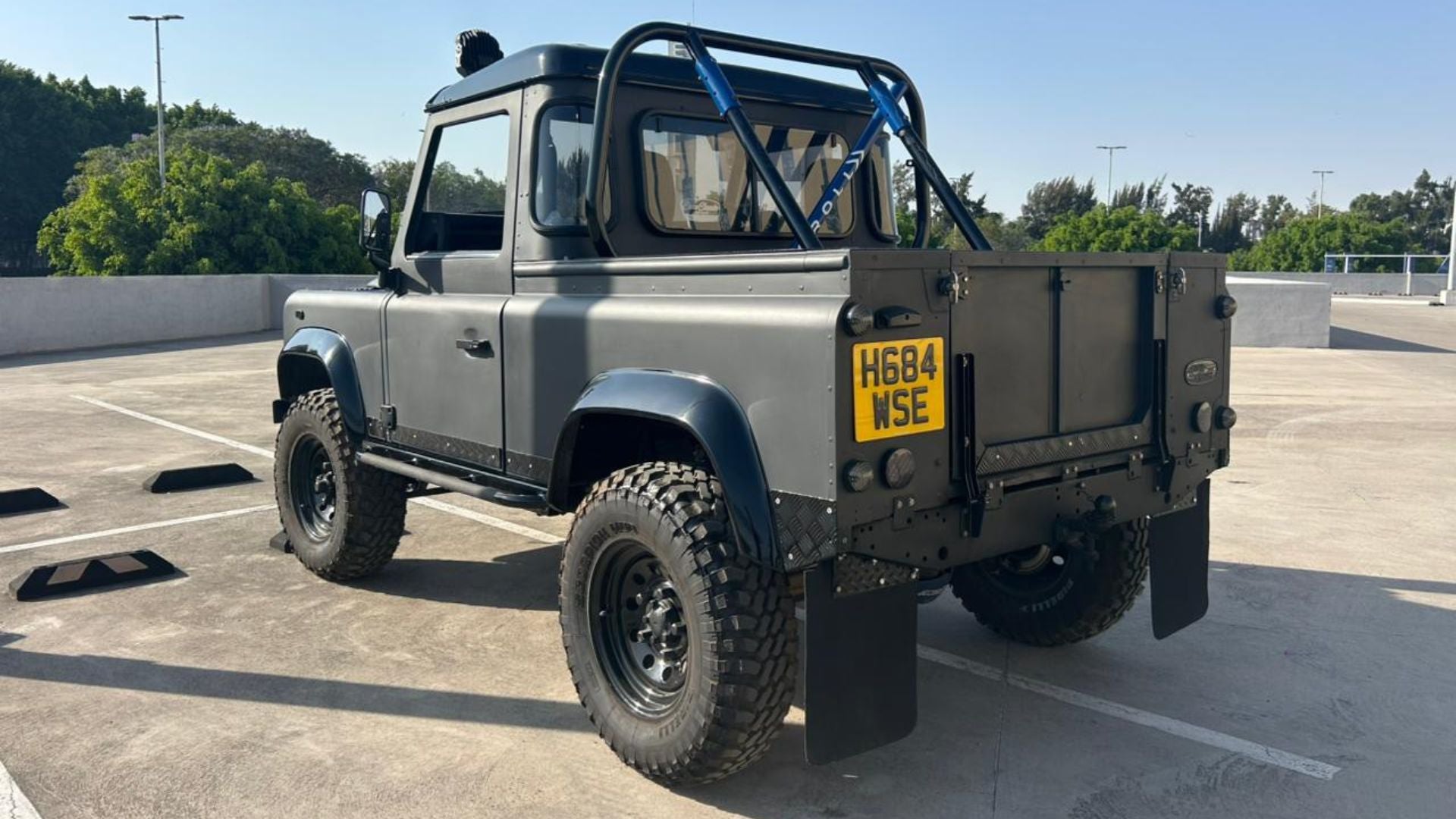 Euroclassic Import Land Rover Defender 90 Pickup 1990