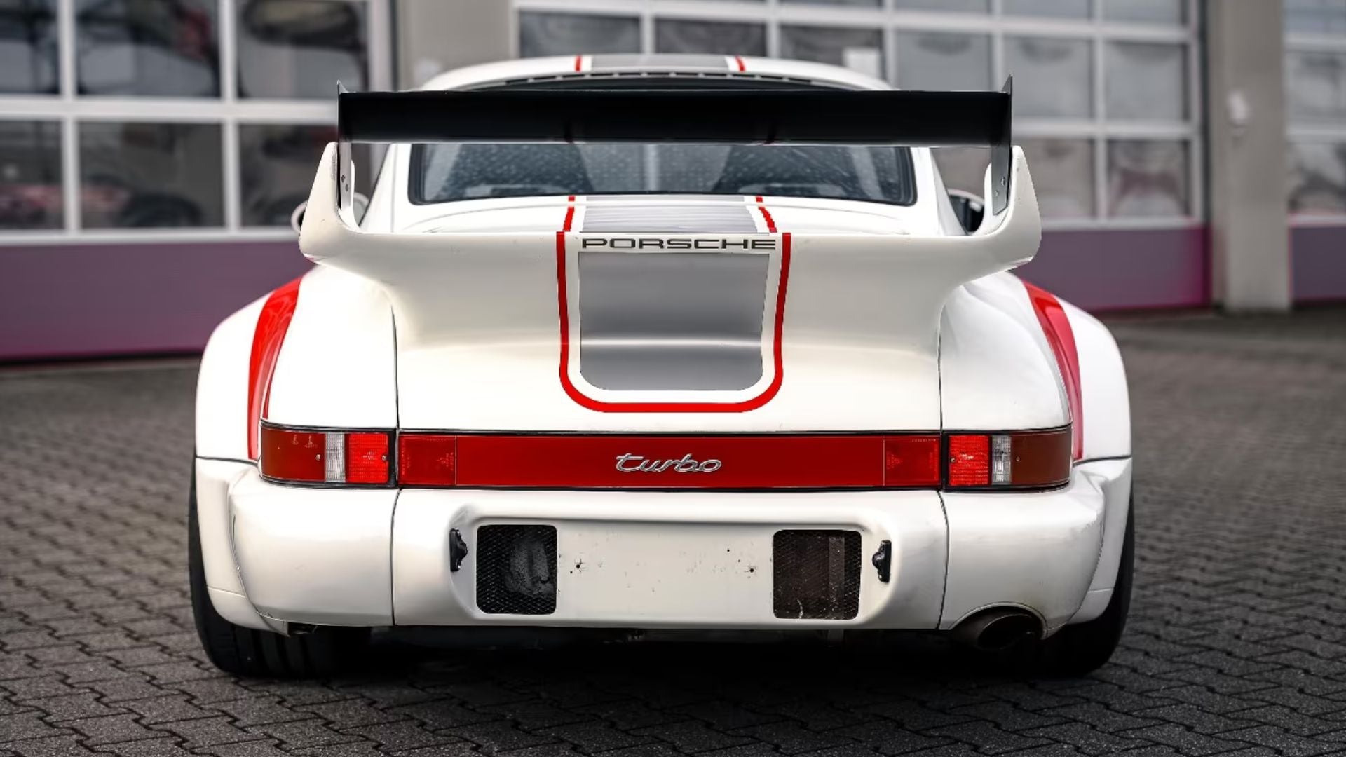 Porsche 930 Turbo 3.3 RWB 1982