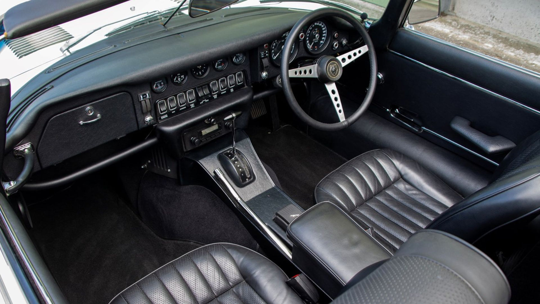 Jaguar E-Type V12 1971 — foto 9