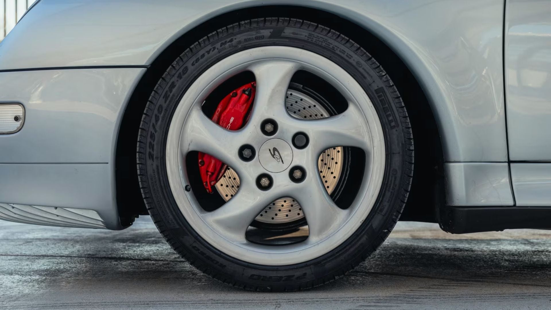 Porsche 911 993 carrera 4 S 