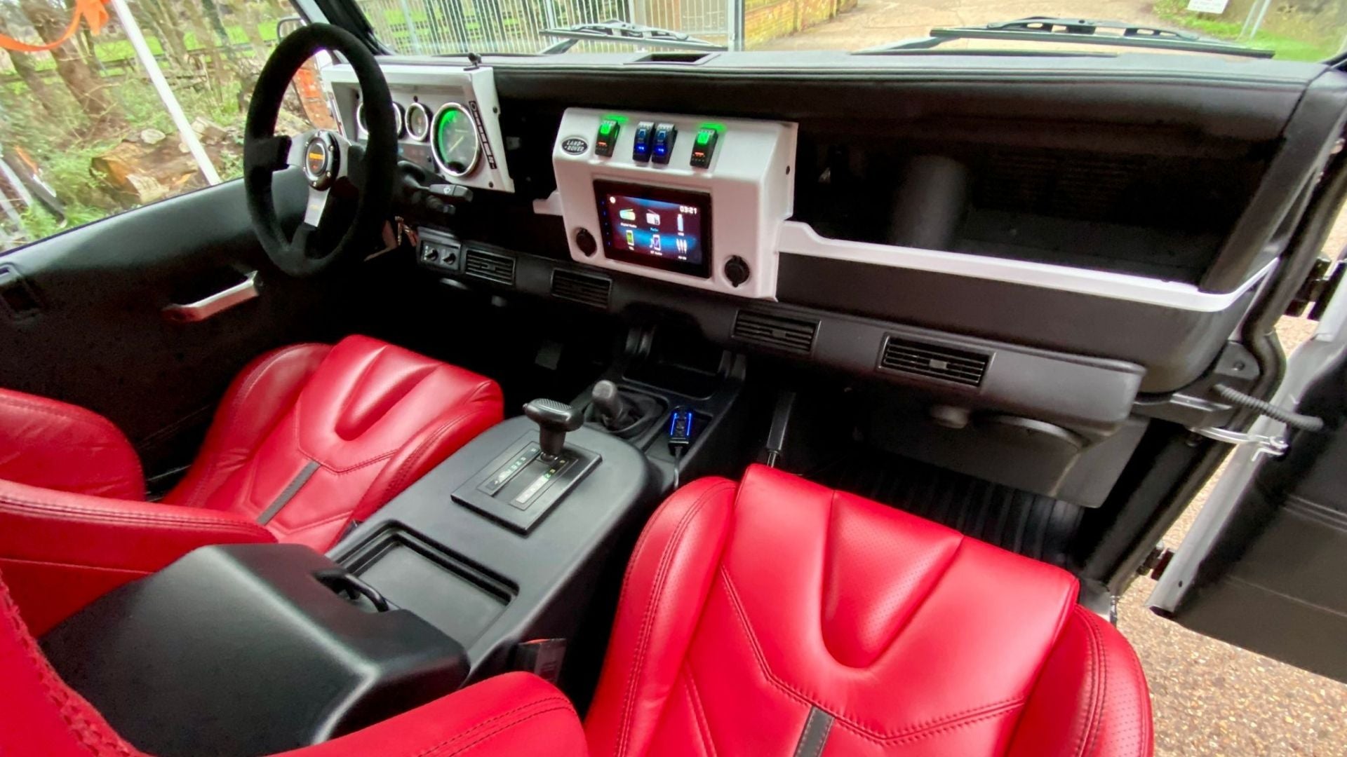 Land Rover Defender 6X6 V8 1986