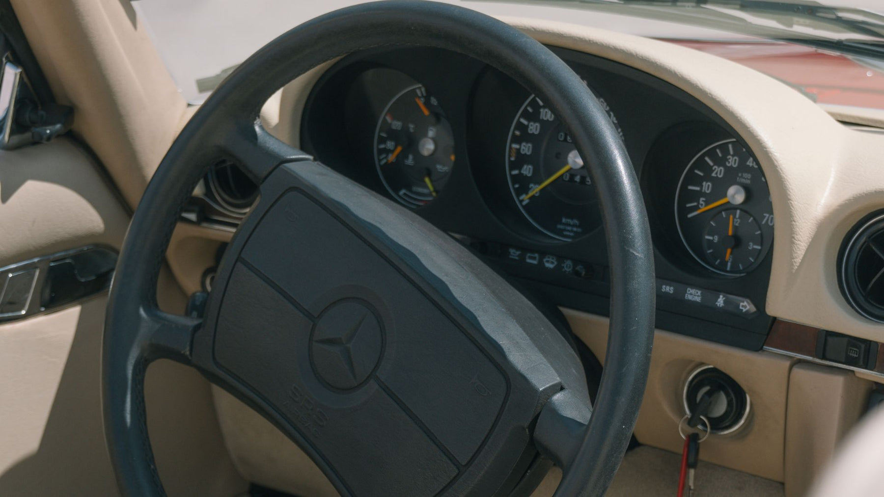 Mercedes 560 SL 1989 — foto 9