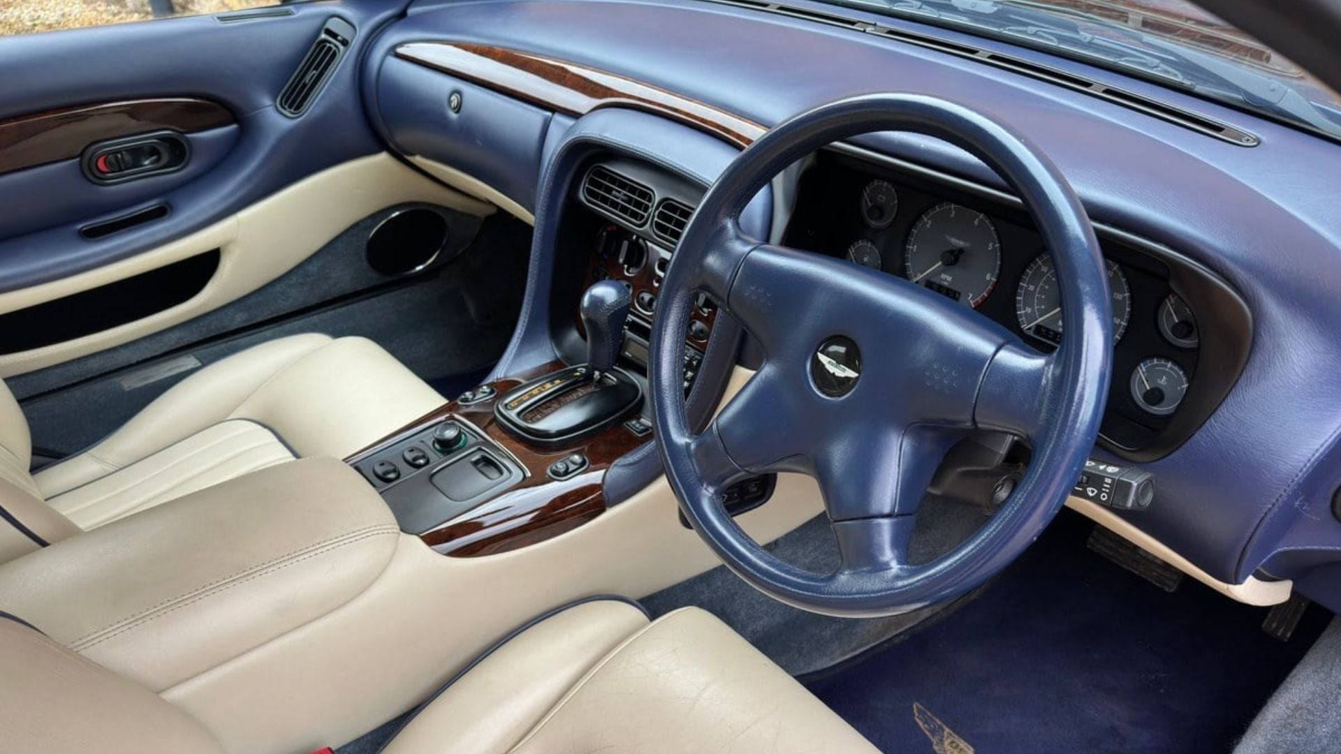 Aston Martin DB7 1995