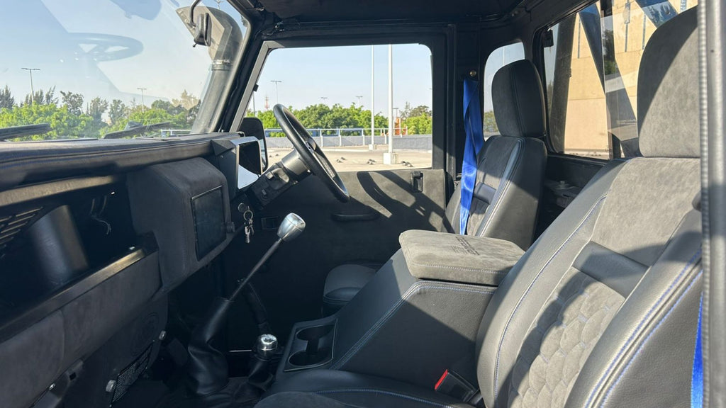 Euroclassic Import Land Rover Defender 90 Pickup 1990