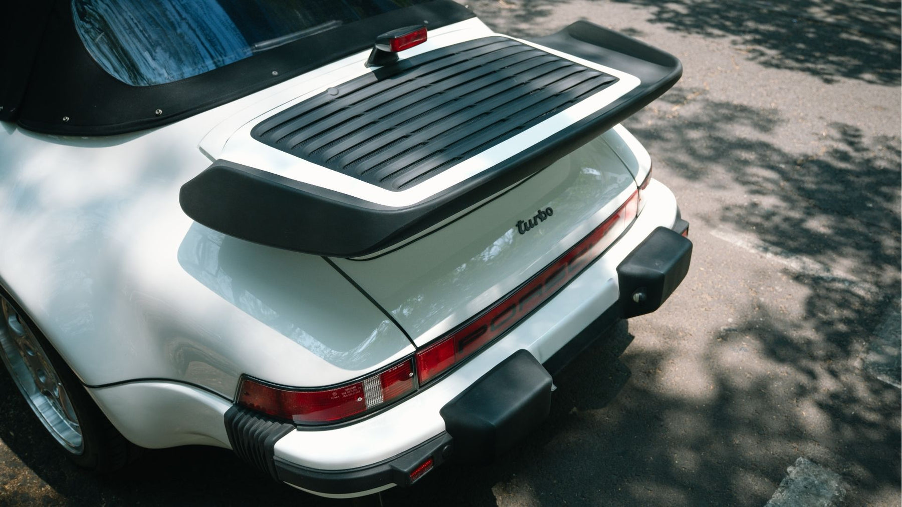 Porsche 911 Slant Nose 1982 (Turbo look 930)