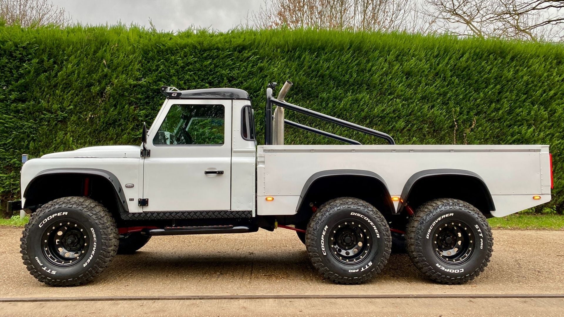 Land Rover Defender 6X6 V8 1986