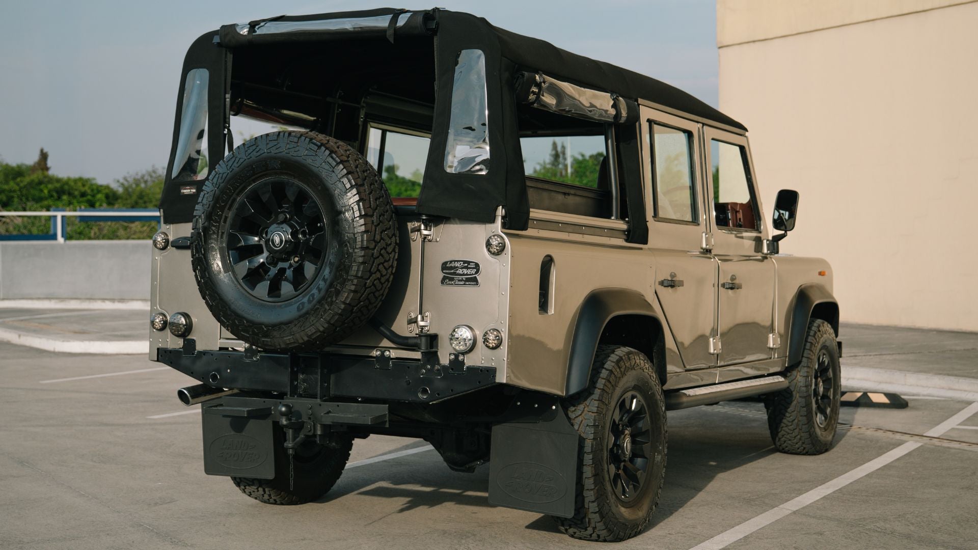 Land Rover Defender 110 Soft Top 1992