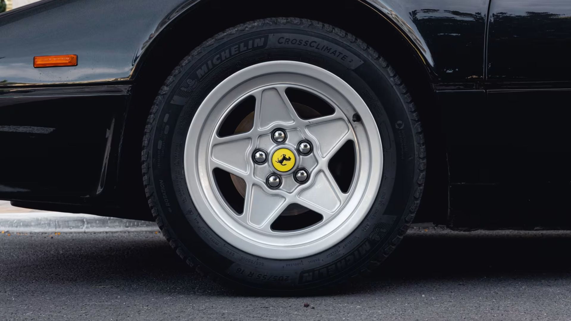 FERRARI 308 GTB QUATTROVALVOLE 1984
