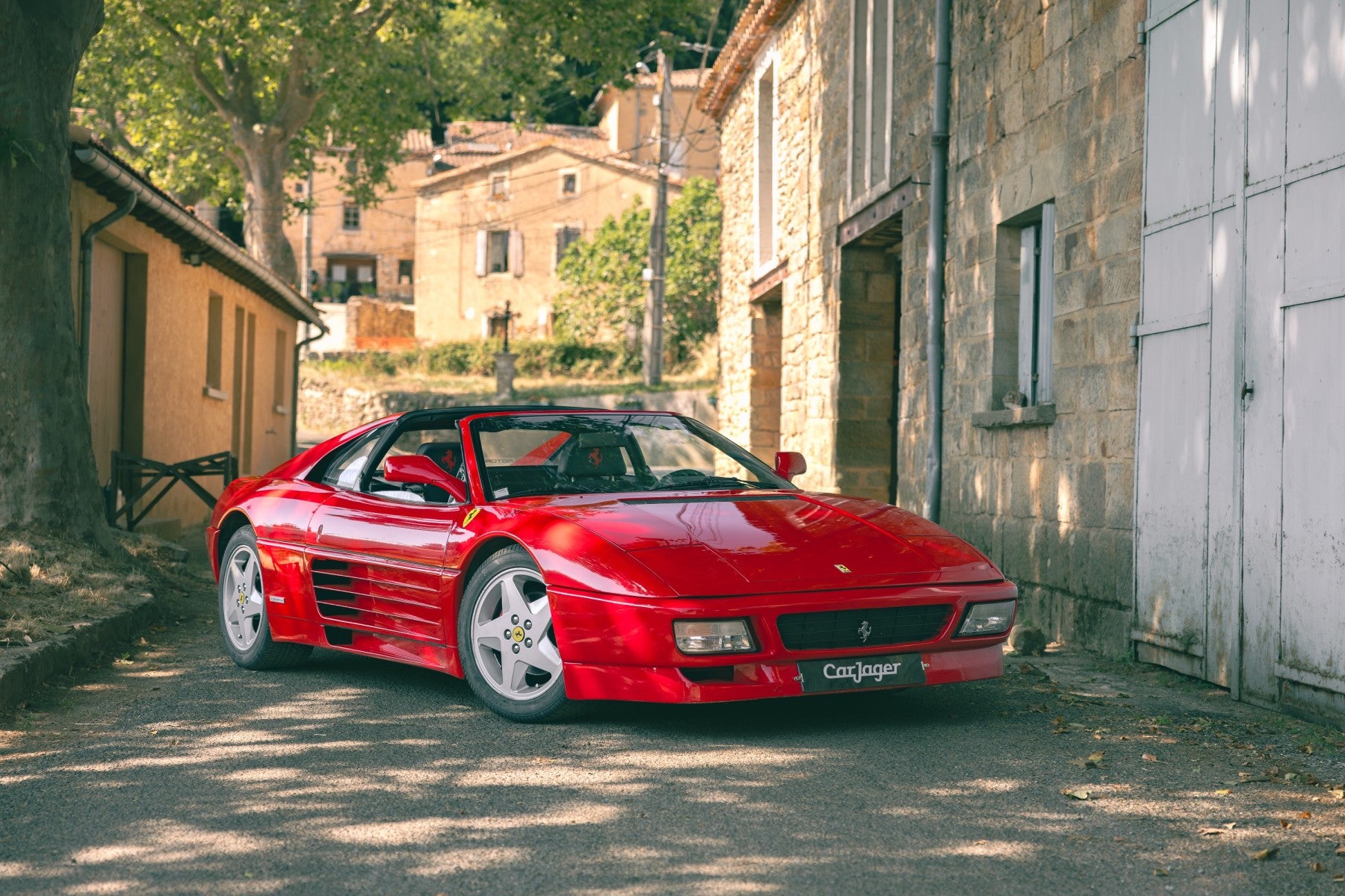Ferrari 348 TS 1990 en rojo - imagen principal