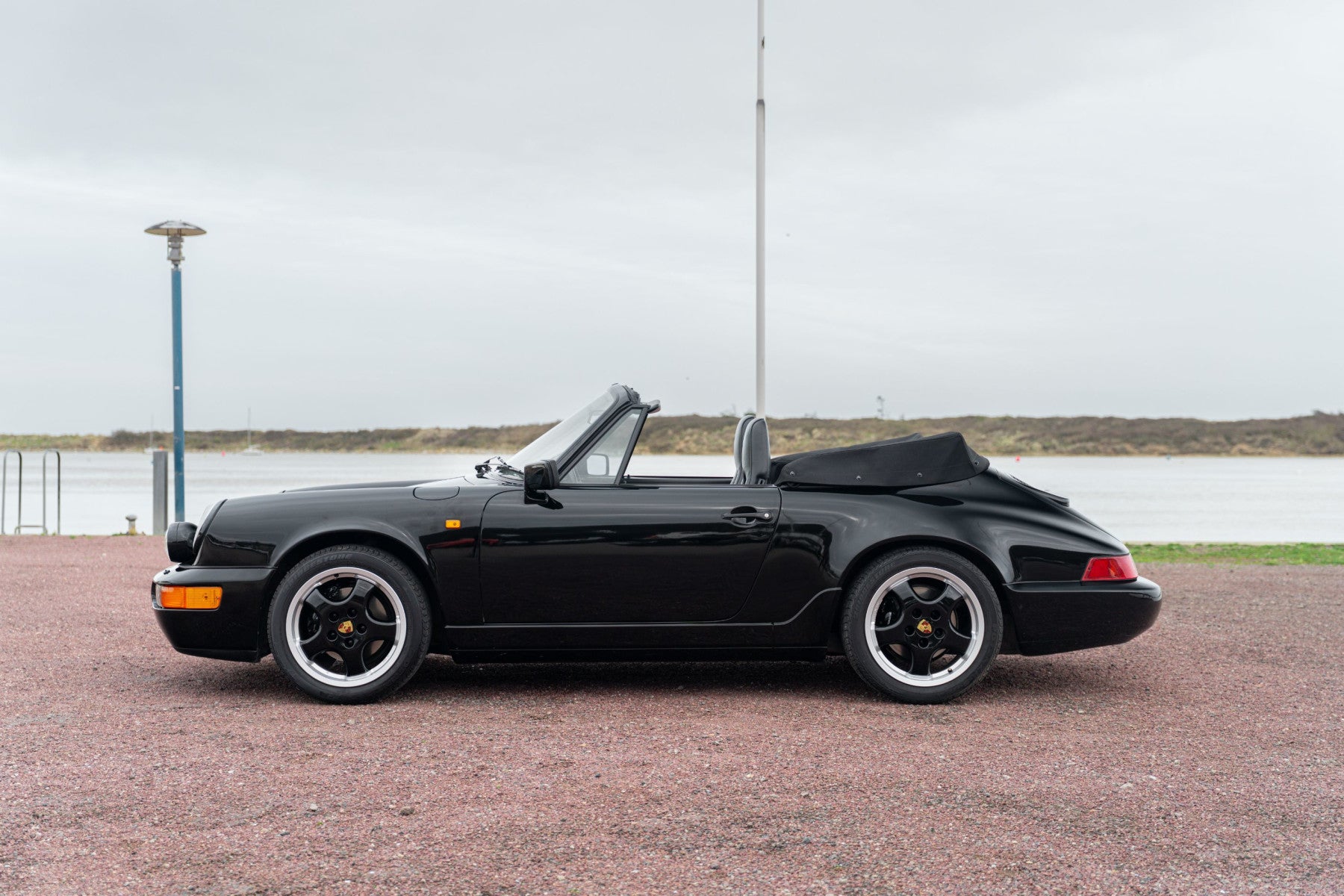 Porsche 964 Carrera 2 Cabriolet 1991