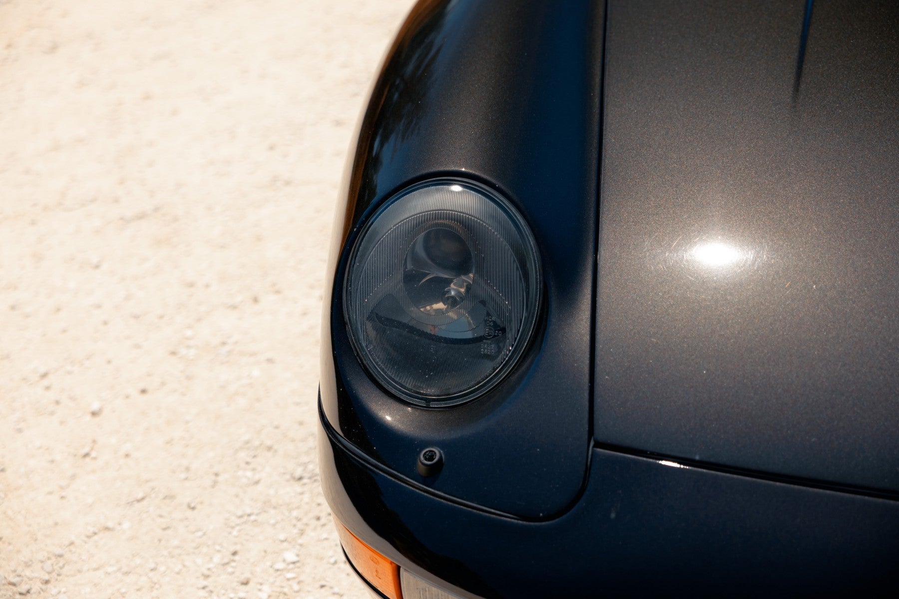 Porsche 993 Carrera 2 Tiptronic 1994 en negro - exterior