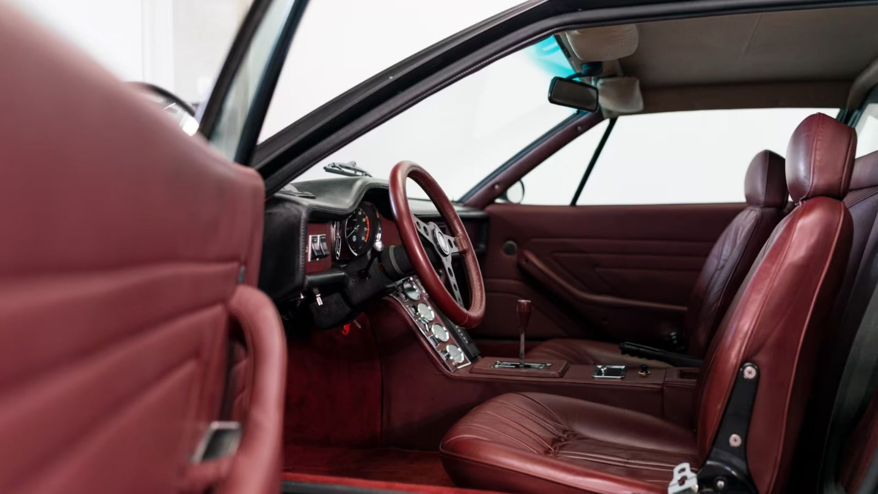 De Tomaso Pantera GT5S 1976 — foto 13