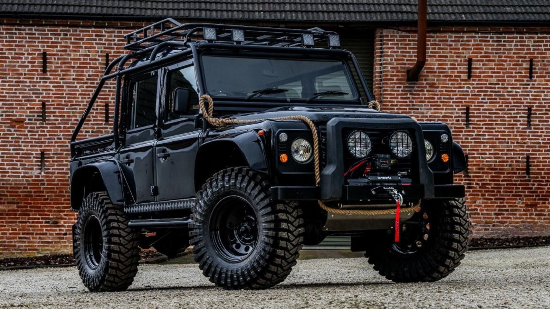 Land Rover Defender 110 - Spectre 007 Edition 1992