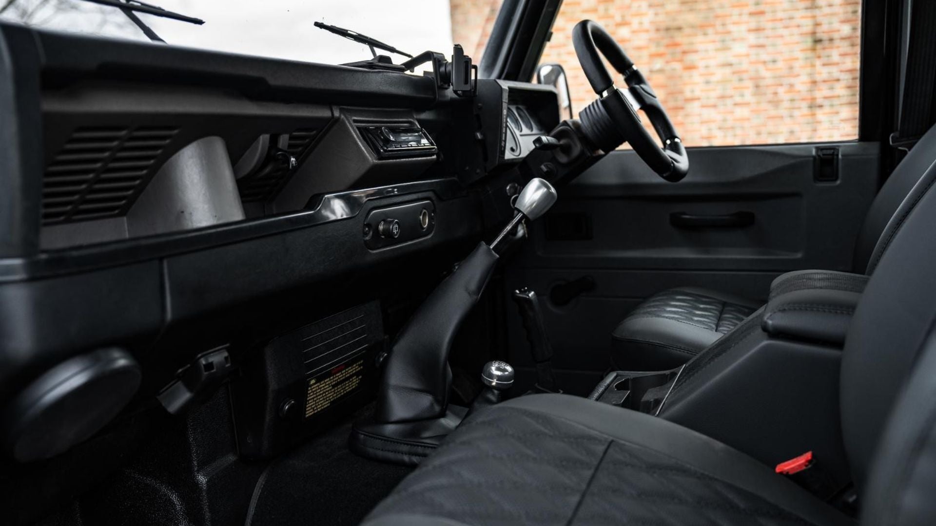 Land Rover Defender 110 - Spectre 007 Edition 1992