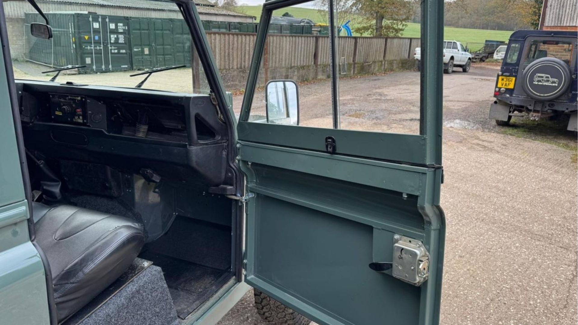 Land Rover Defender 110 LHD 1991