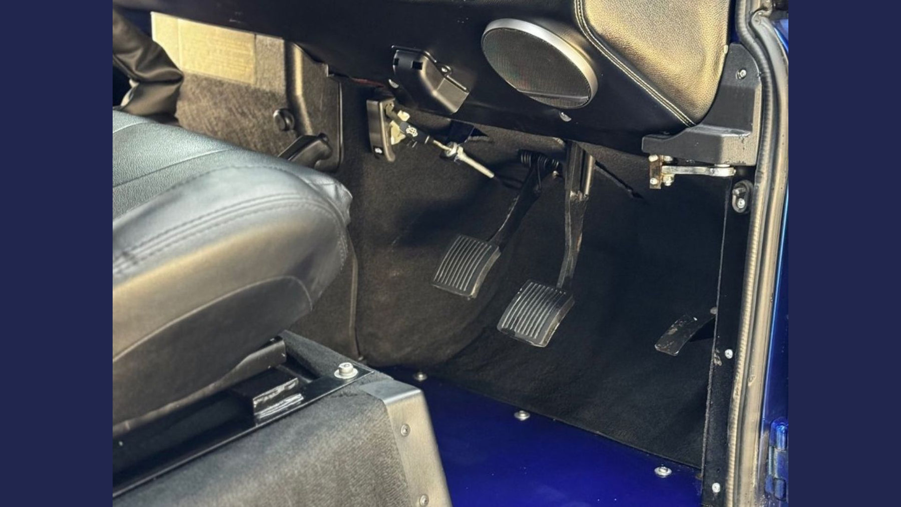 Land Rover Defender 90 300TDi Khan Edition 1994 — foto 12