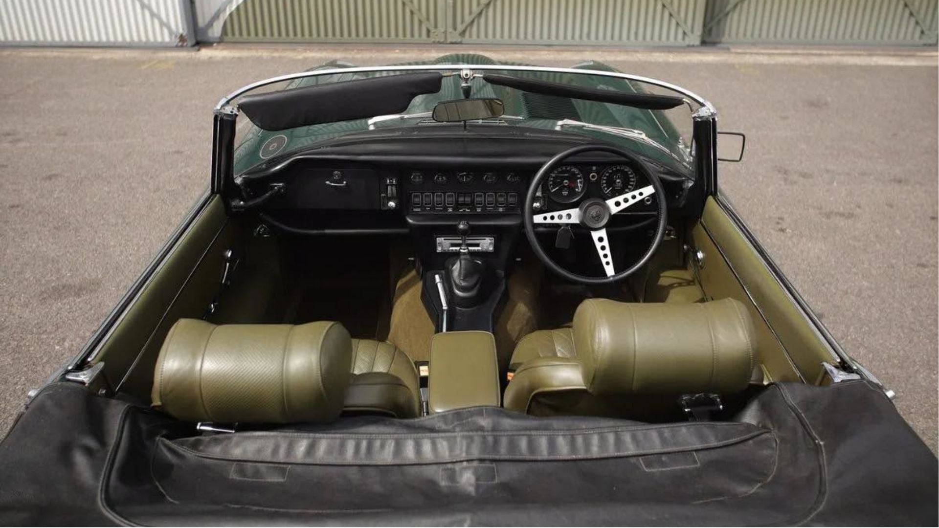 Jaguar E-Type V12 Manual 1974