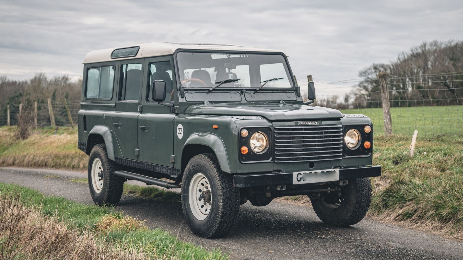 Land Rover Defender 110 County 1990